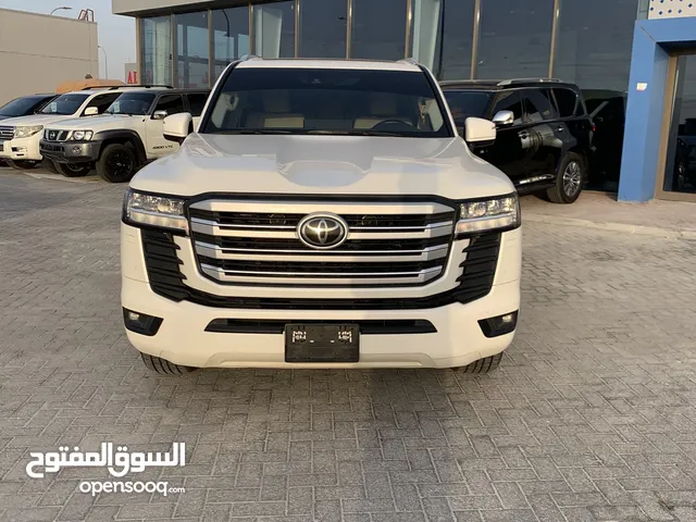 للبيع نوع تويوتا لاند كروزر - خليجي وكاله الفطيم موديل 2023-، صبغة وكالة كامل شرط الفحص بدون صبغ