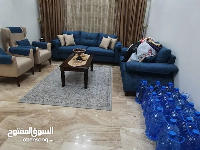 200 m2 3 Bedrooms Apartments for Sale in Amman Um El Summaq