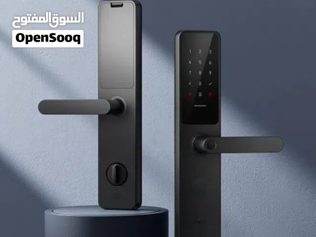 تركيب قفل باب ذكي بصمة ورمز امان وكارت ذكي ومفتاح احتياطي يرتبط بالهاتف