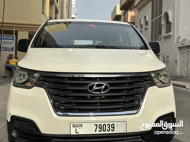 Hyundai H1 GCC 2.5 VERY CLEAN بحاله ممتازه