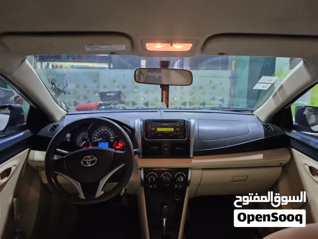 2015 Toyota Yaris Basic