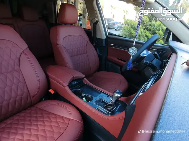 الشامل تنجيد وزينه وشاشات وتلميع وحمايه السيارات صنعاء