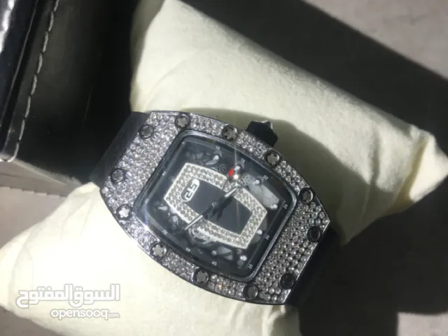 ساعة نسائية جديدة مميزة حجم مميز