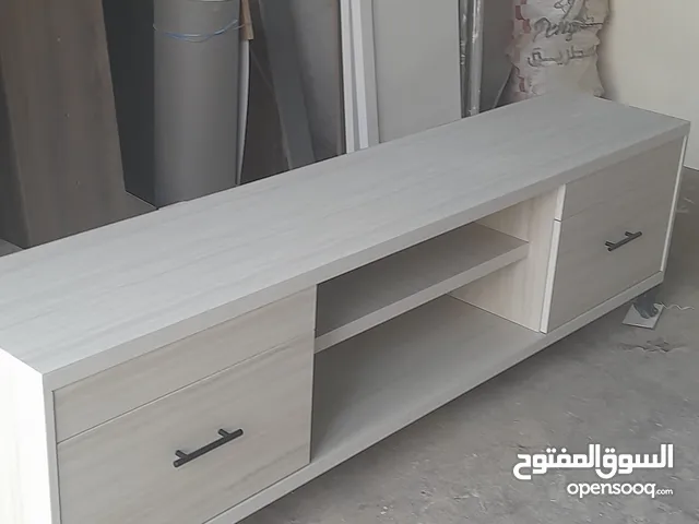 طاولات شاشه ديكورات داخلي خشب لامنيت 18م الون حسب الطلب الون حسب الطلب كفاله 5سنوات على اعمالنا