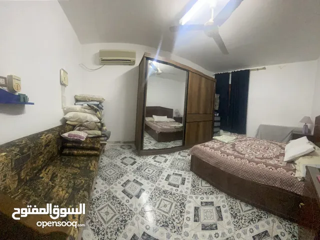 شقة ارضي مساحة واسعه