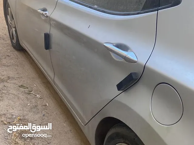 Used Hyundai Avante in Tripoli