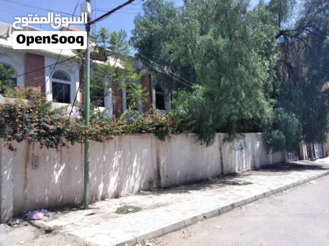 للبيع فلة بحي راقي جدا بجانب جمع الخدمات التجارية للبيع