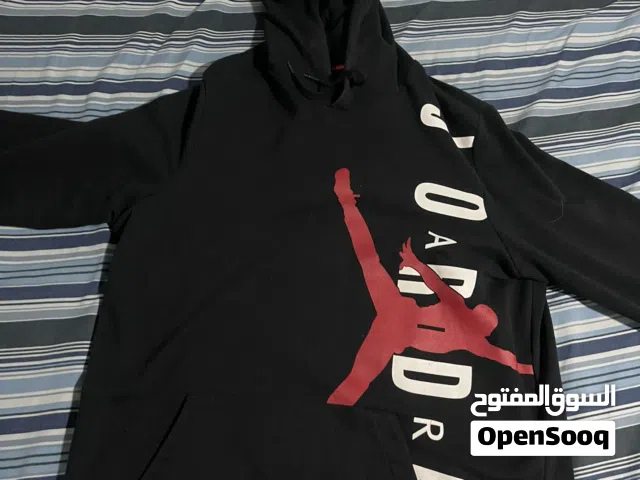 Jordan hoody use but it’s still like new جوردن هودي مستعمل لاكن بحاله الجديد
