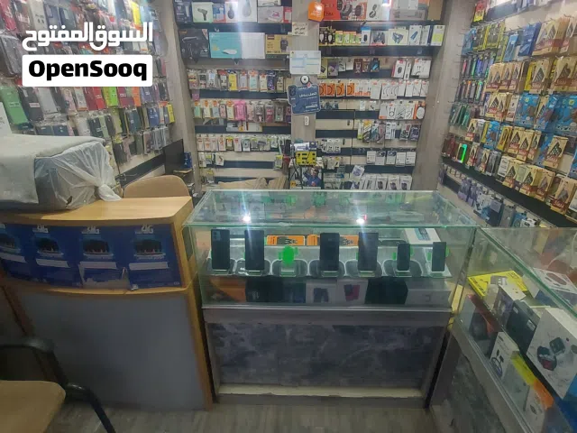 ديكور عصري للبيع يصلح لمحل ( جوالات واكترونيات)