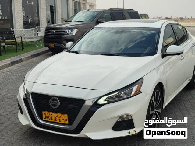Used Nissan Altima in Dhofar