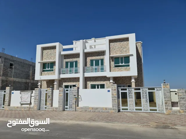 310m2 4 Bedrooms Villa for Sale in Muscat Al Khoud