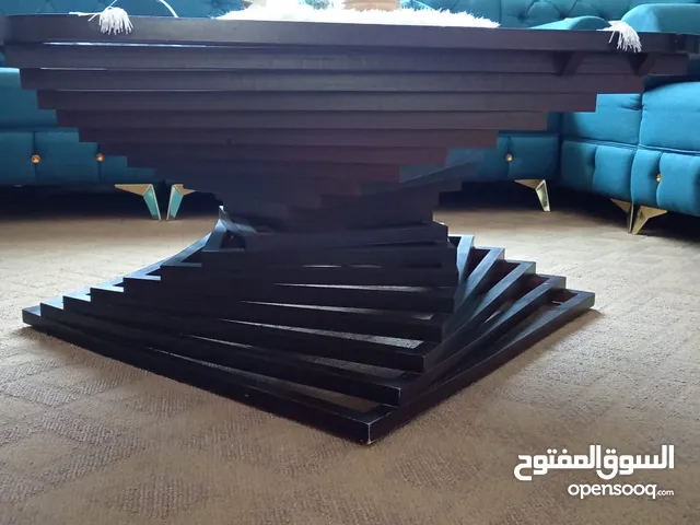 طاولة وسط خشبية