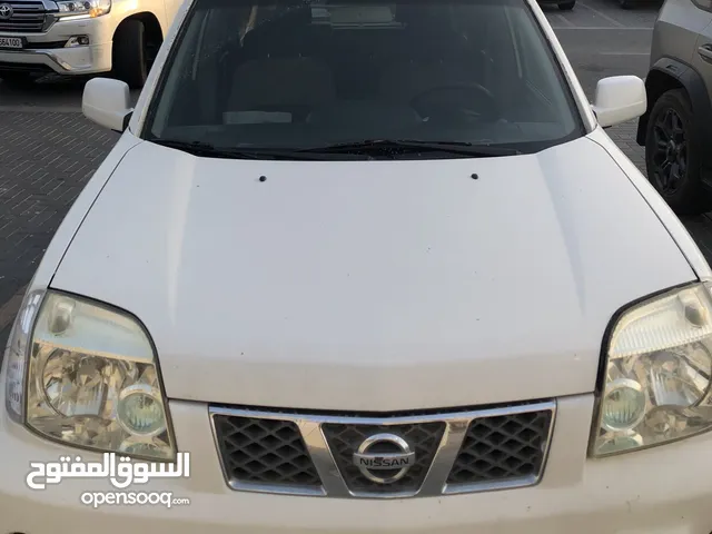 نيسان أكستريل
