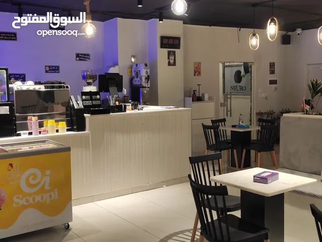 كوفي هاوس للبيع في منطقة المقابلين منطقة حيوية شارع رئيسي