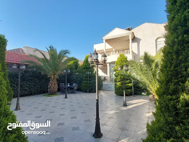 705m2 4 Bedrooms Villa for Sale in Amman Marka