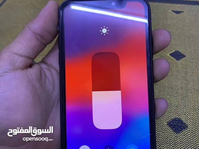 Apple iPhone XR 128 GB in Al Dakhiliya