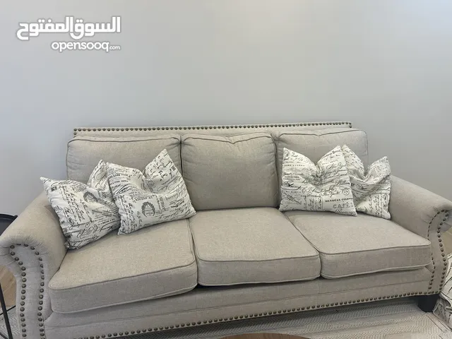 كنب شخصين وكنب ثلاث أشخاص