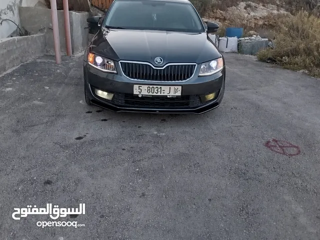 سكودا اصل برايفت 2016 بالرخصة مطور 2000 جير عادي