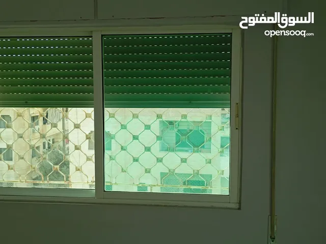 180 m2 3 Bedrooms Apartments for Rent in Zarqa Iskan Al Batrawi