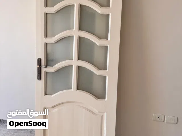 اربع أبواب غرف سعر الواحد 650