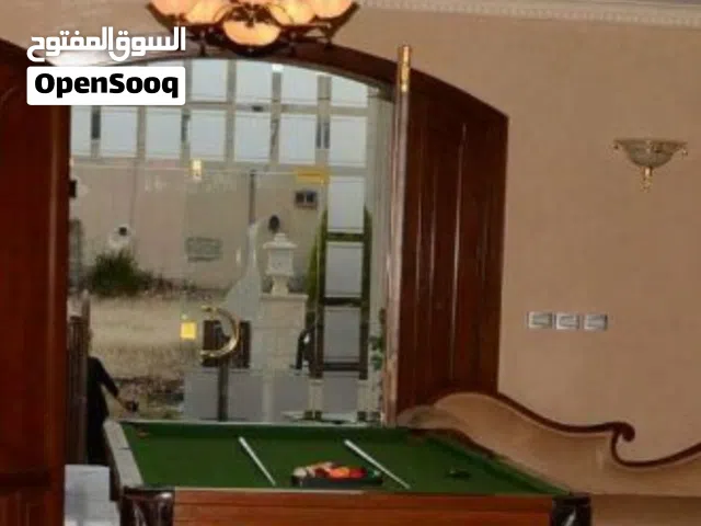 طاولة بلياردو مستعمله شبه جديده