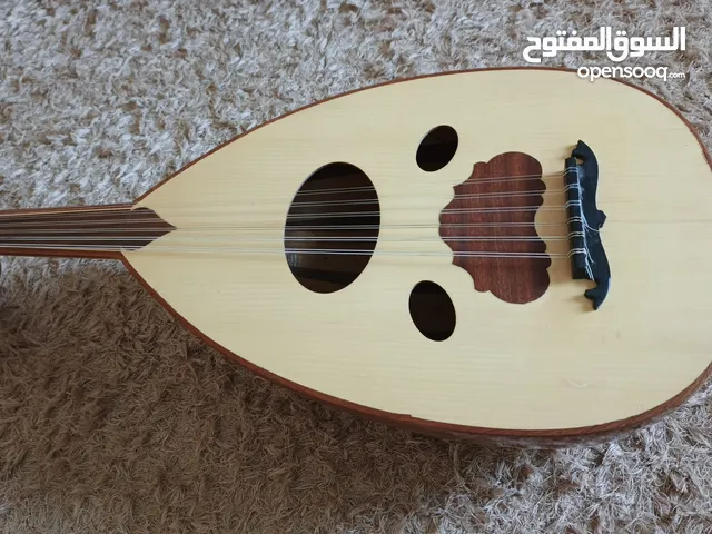 عود عزف للبيع موجود بـ ( اربد )