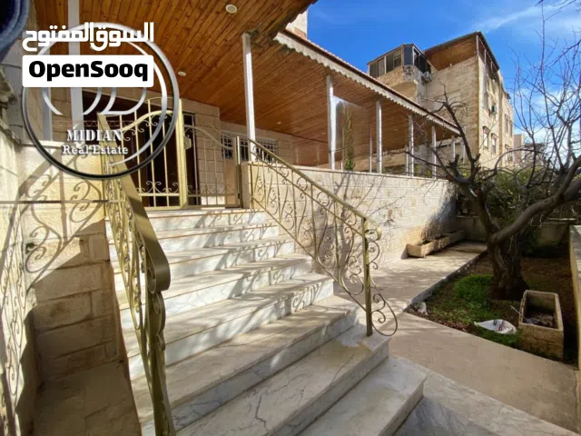 210 m2 3 Bedrooms Apartments for Rent in Amman Khalda