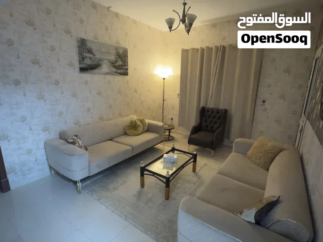 غرفة و صالة مفروشة للايجار الشهري في ابراج الاورينت / عجمان ( بدون انترنت )