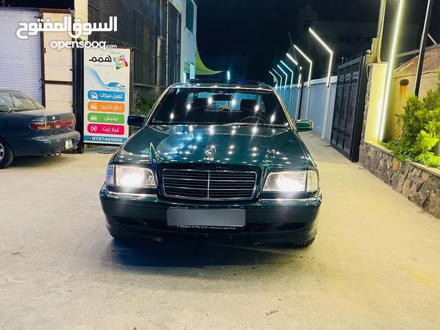مرسيدس C180
