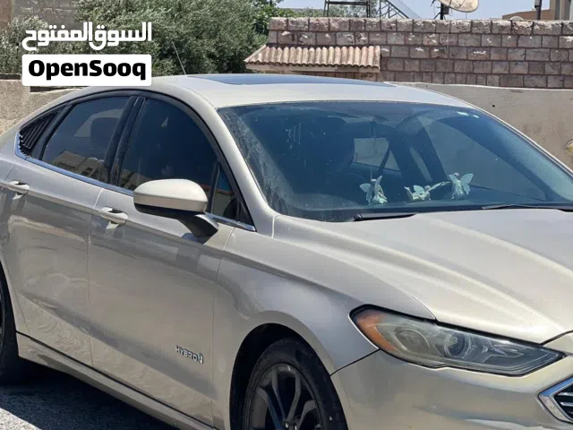 2018 فورد فيوجن SE