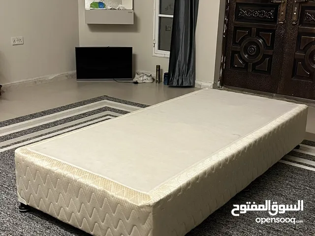 كرفايه للبيع شبه جديده بدون فراش