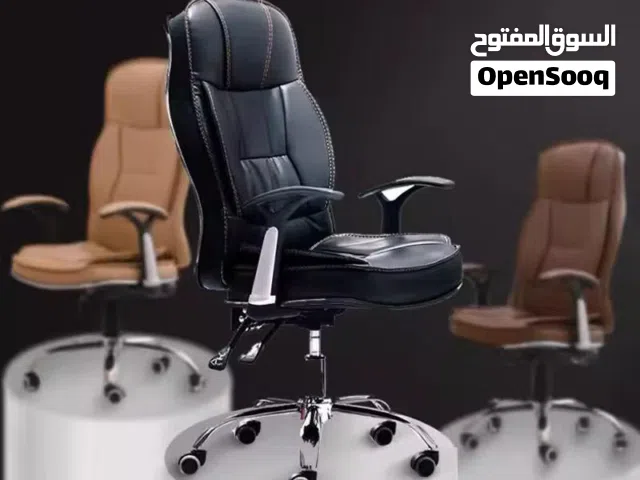 متوفر لدينا جميع انواع الكراسي كراسي دوار كراسي انتضار كراسي معمل كراسي ثابت