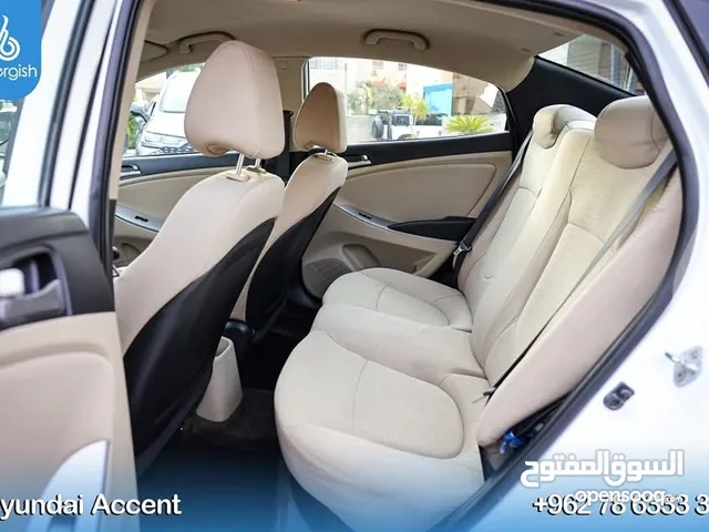 #Hyundai_Accent_2017_1600cc