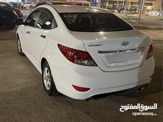 Hyundai Accent للبيع