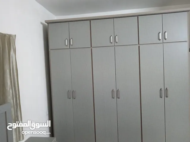 غرفة نوم للبيع تفصيل استعمال شهرين فقط غرفة تفصيل خشب لاتية ضد العفن والرطوبة