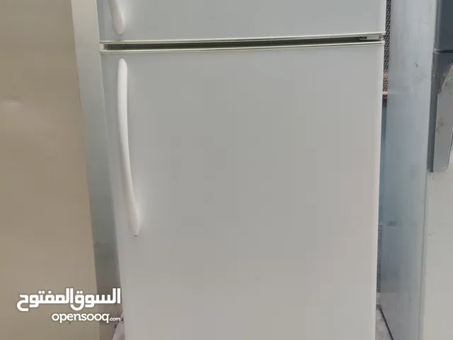 نبيع ثلاجه ونسا 24 قدم بحاله ممتازه معا التوصيل والكفاله