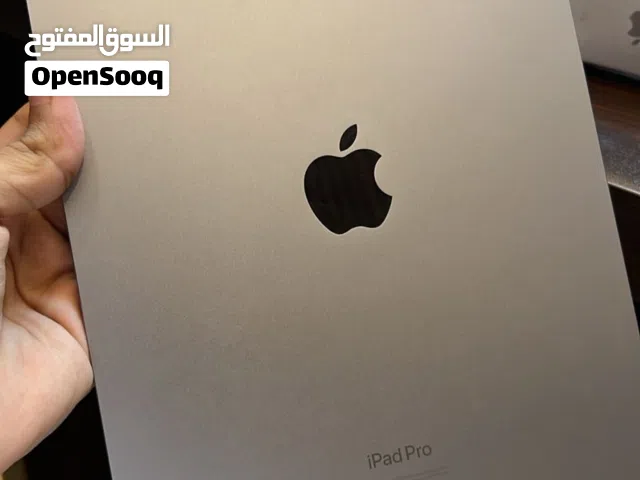 ايباد برو 11 انش  معالج m2اخو الجديد  512GB