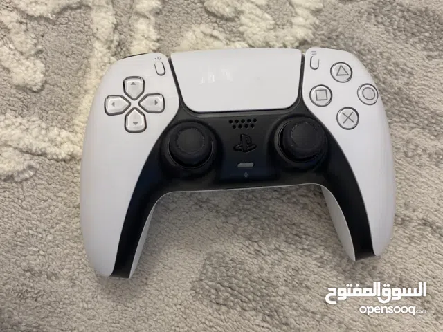 PS5 controller