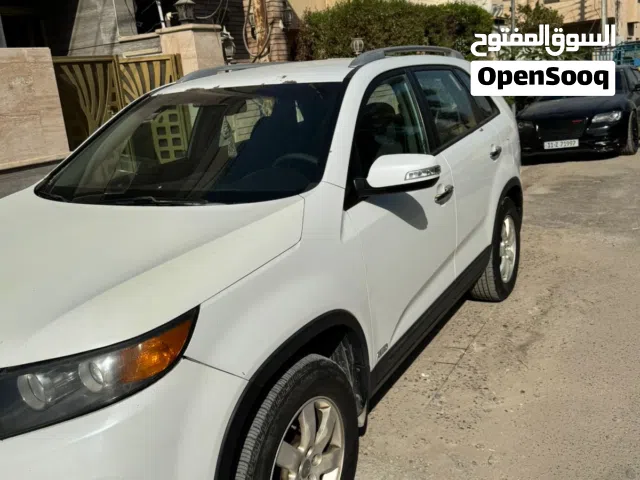 2013 كيا سورينتو Standard