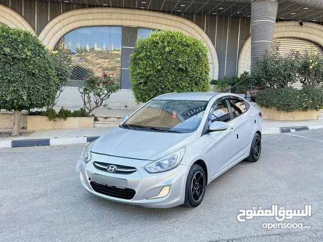 هونداي اكسينت.