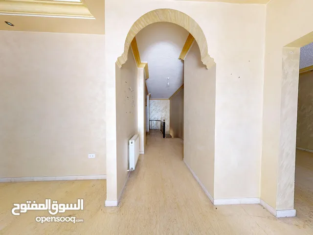 شقة دوبلكس رائعة مع حديقة وكراج خاص قرب مكة مول في خلدا للبيع من المالك مباشرة