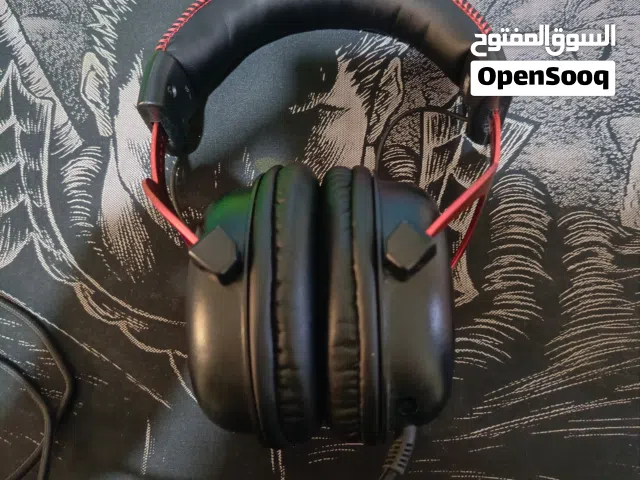 سماعة هايبر اكس كلاود 2 استعمال خفيف جدآ مع جميع الملحقات