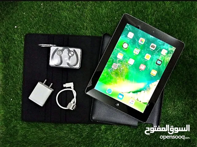ipad 4, 32gb with Free cover, charger, Bluetooth and handsfree.