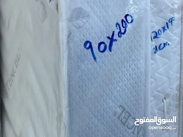 Spring and medical mattress and hotel mattress available.