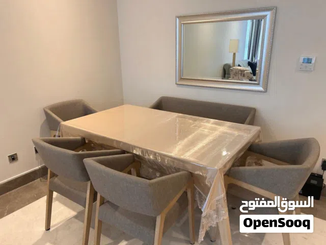 طاولة سفرة ل 6 اشخاص