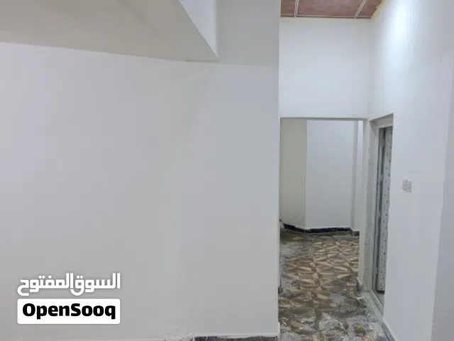 الحكيميه بيت طابق اول مقابل اعداديه الكنوز الحكيميه