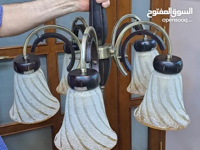 ثريات عدد 2 كلاسيك بحالة ممتازة