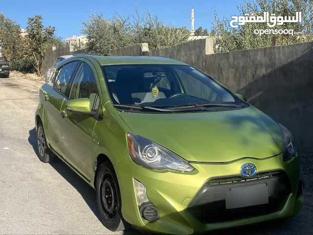 Used Toyota Prius in Amman