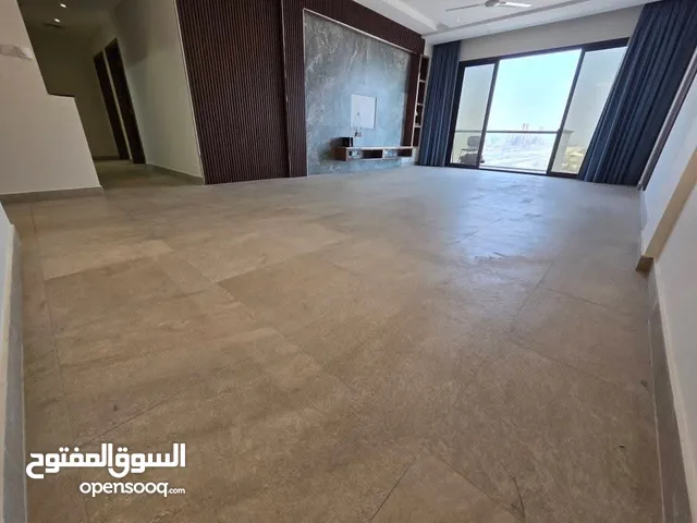 شقه للايجار نص مفروش شامل الكهرباء في الحد الجديد