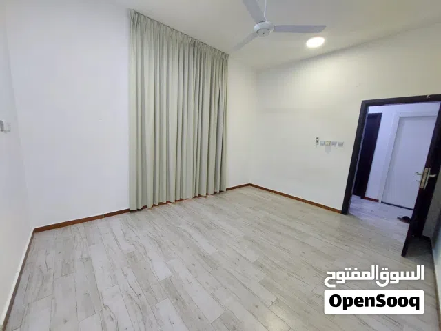 Unfurnished Yearly in Muscat Azaiba